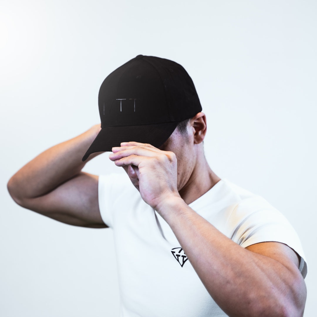 Black Logo Cap ブラックロゴキャップ – IVTT